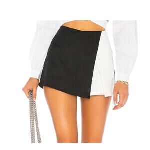 Superdown Aaleyah Two Tone Wrap Skort Skirt Black White NWT Size Small